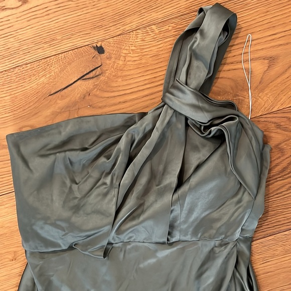 Significant Other Nordstrom size 8 dress satin green asymmetrical one strap - Picture 3 of 7